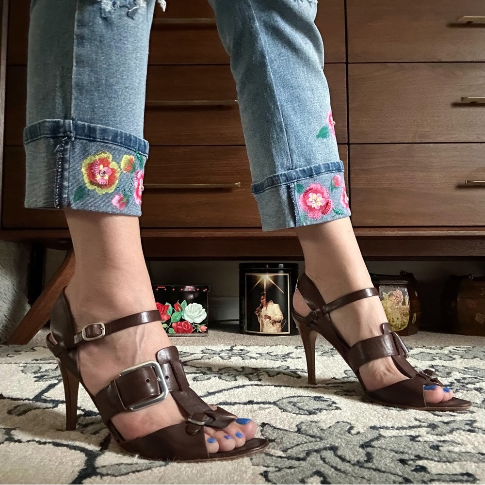 vintage 90s cole haan brown leather strappy buckle heels / size 8 - Picture 2 of 9